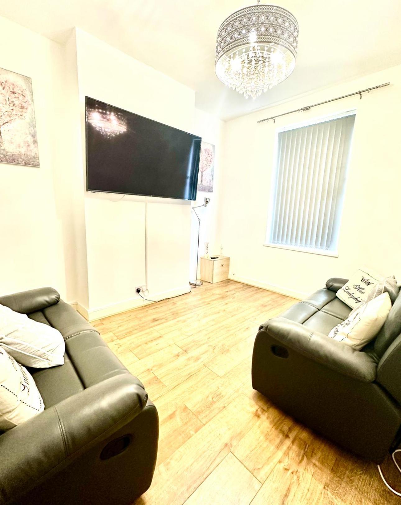Arthur Street, Stylish 3 Bedroom House 赫尔河畔京士顿 外观 照片